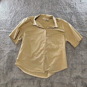 Women's Vintage 1990's Cabin Creek Short Sleeved Button Up Shirt Size XL Tan Bei